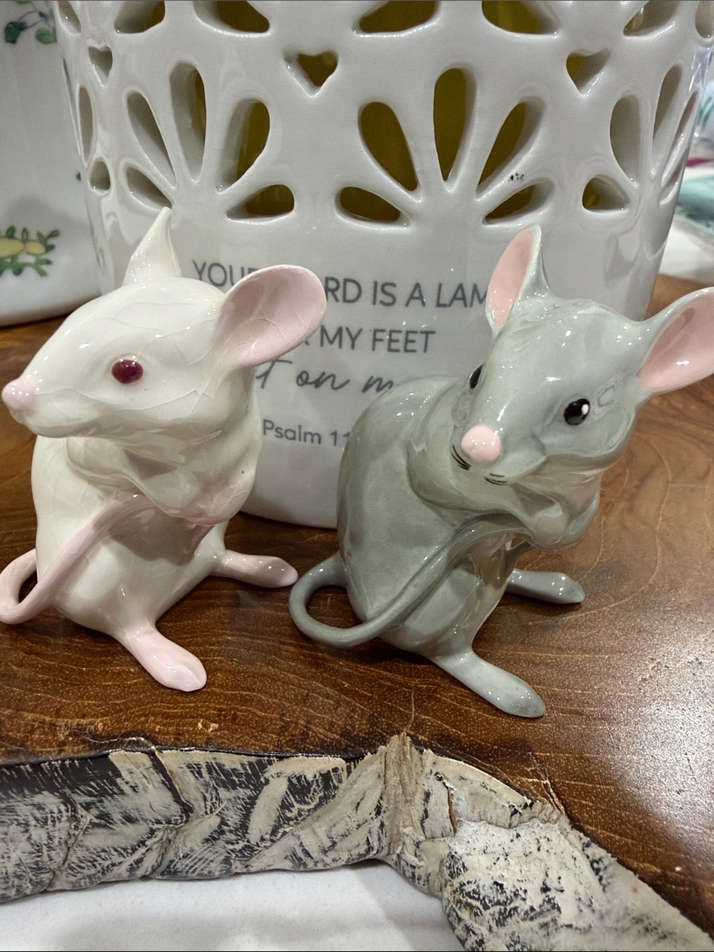 Vintage Hagen Renaker Ceramic Mouse Figurines - White & Gray- pair